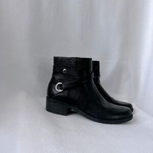 Ann Klein Libby Flex Size 7 1/2 Black Leather Ankle Boots
